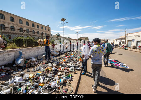 Verwendet, Haushaltsgegenstände, Asmara, Eritrea Stockfoto