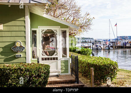 Sanibel Island Florida, Castaways Beach & Bay Water Cottages, Resort, Hotel Hotels Unterkunft Inn Motel Motels, Bungalow, außen, Marine, Dock, Boote, abgeschirmt Stockfoto