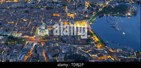 Comer See - Die Stadt mit der Kathedrale und dem Comer See. Stockfoto