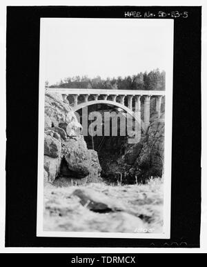 Fotografische Kopie des historischen Foto (von Wind Cave National Park), Fotograf unbekannt, Datum unbekannt. Route 87, Beaver Creek Bridge, Höhe. - Beaver Creek Bridge, Hot Springs, Fall River County, SD; Hamilton, J Harper; nordwestlichen Engineering Company; Adelstein, Morris E; Linder, Jack ein; Grau, Chris, Feld team Projektleiter; Magdalenos, Christine, Landschaftsarchitekt; Marston, Christopher, Projektleiter; Christianson, Justine, Sender; Davis, Tim, Historiker; Delyea, Todd, delineator; Grinstead, Tim, delineator; Heckaman, Stacey, delineator; Michel, Roger, delineator; Tichi Stockfoto