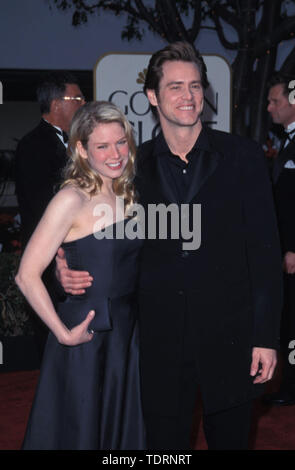 Jan 23, 2000, Los Angeles, CA, USA; Schauspieler Jim Carrey und RENEE ZELLWEGER an der 2000 Golden Globe Awards. (Bild: Chris Delmas/ZUMA Draht) Stockfoto