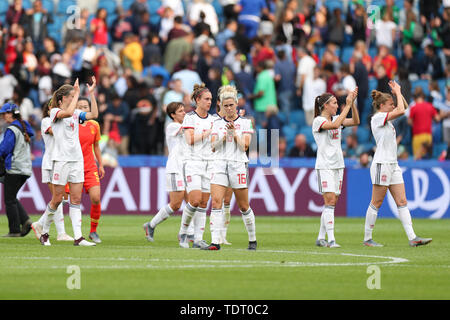 Le Havre, Frankreich. 17 Juni, 2019. Spieler von Spanien sind nach der Gruppe B Übereinstimmung zwischen China und Spanien im Jahr 2019 die FIFA Frauen-WM in Le Havre, Frankreich, 17. Juni 2019 gesehen. Credit: Zheng Huansong/Xinhua/Alamy leben Nachrichten Stockfoto