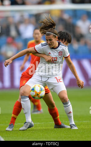 Le Havre, Frankreich. 17 Juni, 2019. Patri Guijarro (Vorne) von Spanien steht in der Gruppe B zwischen China und Spanien im Jahr 2019 die FIFA Frauen-WM in Le Havre, Frankreich, 17. Juni 2019. Credit: Mao Siqian/Xinhua/Alamy leben Nachrichten Stockfoto