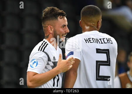 Marco RICHTER (GER), lacht, lacht, laughsd, Optimistisch, fröhlich mit Benjamin HENRICHS (GER), Aktion. Deutschland (GER) - Daenemark (DEN) 3-1, an 17.06.2019 Stadio Friuli Udine. Fußball U-21, der UEFA unter 21 Europameisterschaft in Italien / SanMarino vom 16.-30.06.2019. | Verwendung weltweit Stockfoto