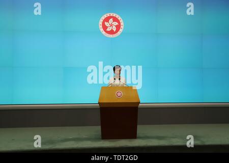 Hongkong, China. Juni, 2019 18. Chief Executive der SAR HONGKONG Carrie Lam an lokalen und internationalen Medien heute Nachmittag an Regierung Hauptsitz. Juni-18, 2019 Hong Kong. ZUMA/Liau Chung-ren Credit: Liau Chung-ren/ZUMA Draht/Alamy leben Nachrichten Stockfoto