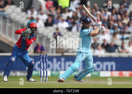 Manchester, Großbritannien. Juni, 2019 18. Manchester, Großbritannien. Juni, 2019 18. England's Jonny Bairstow batting während der ICC Cricket World Cup 2019 Match zwischen England und Afghanistan im Old Trafford, Manchester am Dienstag, 18. Juni 2019. (Credit: Mark Fletcher | MI Nachrichten) Credit: MI Nachrichten & Sport/Alamy leben Nachrichten Stockfoto