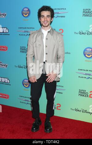 Cameron Boyce in der Ankunftshalle für 2019 ARDYs (Fka Radio Disney Music Awards), Studio City, Los Angeles, CA 16 Juni, 2019. Foto von: Priscilla Grant/Everett Collection Stockfoto