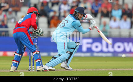 MANCHESTER, England. 18. JUNI 2019: Joe Root von England schlagen während des England v Afghanistan, ICC Cricket World Cup Match, in Old Trafford, Manchester, England. Quelle: European Sports Fotografische Agentur/Alamy leben Nachrichten Stockfoto