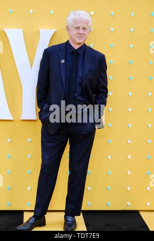 London, Großbritannien. Juni, 2019 18. Richard Curtis Posen auf dem roten Teppich für die UK-Premiere von gestern im Odeon Luxe, Leicester Square, London am Dienstag, Juni 18, 2019 Credit: Julie Edwards/Alamy Leben Nachrichten gehalten Stockfoto