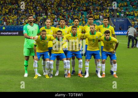 Salvador, Bahia, Brasilien. Juni, 2019 18. Salvador, BA 15/06/2019 Jogo valido para a classificaÃƒÂ § Ã £ o das quartas de finai. SeleÃƒÂ § Ã £ o Brasileira entre em Campo. Foto: ÃƒÅ nio LuÃƒÂ-s De Oliveira Santos Credit: Nio LuÃƒÂ-S De Oliveira Sant/bin Presse/ZUMA Draht/Alamy leben Nachrichten Stockfoto