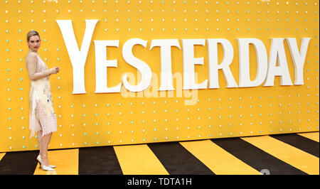 London, Großbritannien. Juni, 2019 18. Lily James besucht die Gestern UK Premiere im Odeon Luxe Leicester Square Credit: SOPA Images Limited/Alamy leben Nachrichten Stockfoto