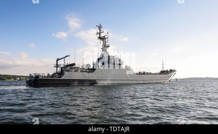 19.06.2015, des Polnischen Landing Ship" Gnesen' des 'Lublin in der Klasse bei der Ankunft im Hafen von Kiel für die MANOVER BALTOPS 2015. Das Schiff stürzte am 16. Juni 2019 in der Ostsee vor der Küste von Litauen in den Manovers BALTOPS 2019 auslaufen. | Verwendung weltweit Stockfoto