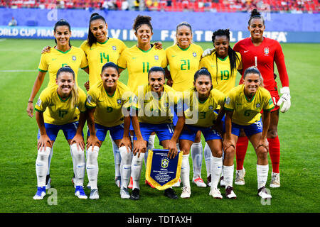 Valenciennes, Frankreich. Juni, 2019 18. Team Foto, Brasilien, 18.06.2019, Lille (Frankreich), Fußball, Wm 2019 die FIFA Frauen, Italien, Brasilien, FIFA-Bestimmungen verbieten die Verwendung von Fotografien als BILDSEQUENZEN UND/ODER QUASI-VIDEO. | Verwendung der weltweiten Kredit: dpa/Alamy leben Nachrichten Stockfoto