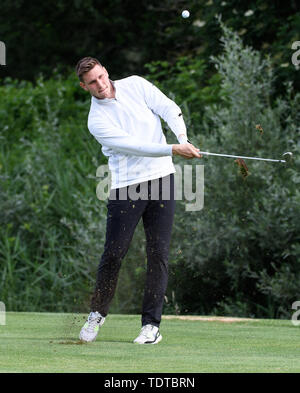 Eichenried, Deutschland. Juni, 2019 19. Golf: European Tour - International Open Pro-Am. Footballer Niklas Süle nimmt Teil an der Pro-Am Turnier. Credit: Sven Hoppe/dpa/Alamy leben Nachrichten Stockfoto