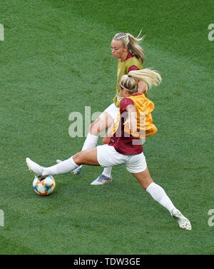 England's Toni Duggan erwärmt, bevor während der FIFA Frauen-WM, Gruppe D Match im Stade de Nice. Stockfoto