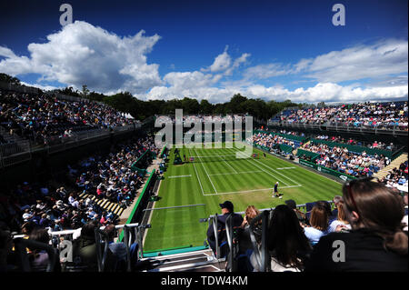 Einen allgemeinen Überblick über die Übereinstimmung zwischen Naomi Osaka und Yulia Putintseva am Tag sechs der Natur Tal Klassiker an Priorat Club Edgbaston, Birmingham. Stockfoto