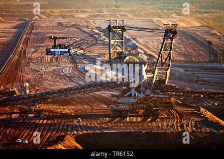 Braunkohle Tagebau mit Ablagefach, Deutschland, Nordrhein-Westfalen, Garzweiler, Juechen Stockfoto