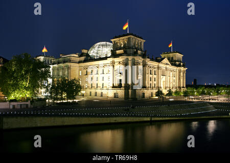 Reichstagsgebäude bei Nacht, Deutschland, Berlin Stockfoto