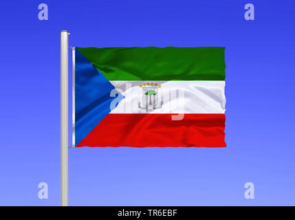 Flagge Äquatorialguineas gegen den blauen Himmel, Aequatorialguinea Stockfoto