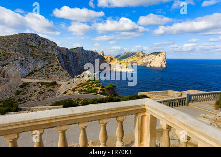 Blick auf Küste am Kap Formentor vom Leuchtturm, Spanien, Balearen, Mallorca Stockfoto