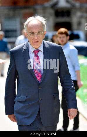 Peter Bone MP (Con: Wellingborough) am Westminster College Green, 24. Mai 2019, dem Tag Theresa Mai verkündete ihre Absicht, die als konservativ Pa zurücktreten Stockfoto