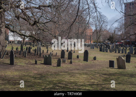 Friedhof, wo Witch Craft beschuldigt wurden in der historischen Küstenstadt von Salem in Massachusetts, USA Stockfoto