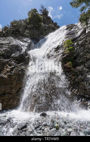 Vertikale Ansicht von San Antonio liegt in der Nähe von Mt Baldy Village in der San Gabriel Mountains in der Nähe von Los Angeles, Kalifornien. Stockfoto