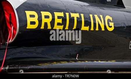 Das Breitling Jet Team - Tschechische Aero L-39 Albatros Jet auf der Flightline am 2019 Duxford Air Festival Stockfoto