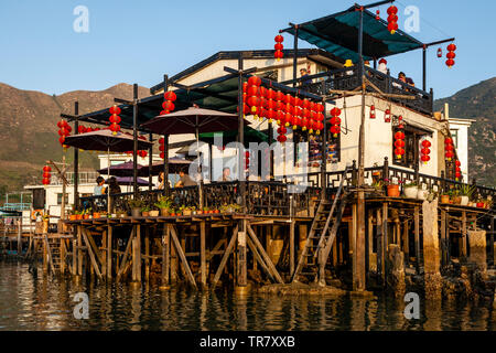 Ein Restaurant auf Stelzen, das Fischerdorf Tai O, Hongkong, China Stockfoto