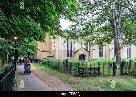 St. Mary's Church in der Kirche Ende, Walthamstow Village, einem Naturschutzgebiet in Walthamstow, London, UK. Stockfoto