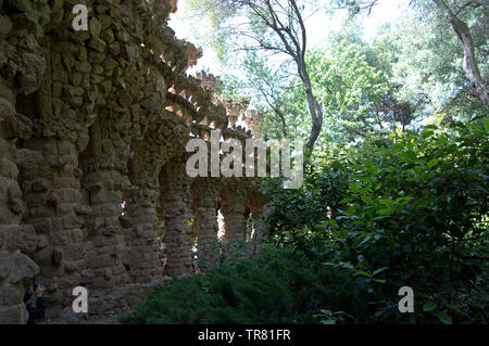 Terrasse Wände in den Park Güell, Barcelona, Spanien Stockfoto