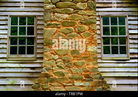 Historische Hütte auf den Siedler Templeton Homestead in Cades Cove Tal in Tennessee Great Smoky Mountains. Stockfoto