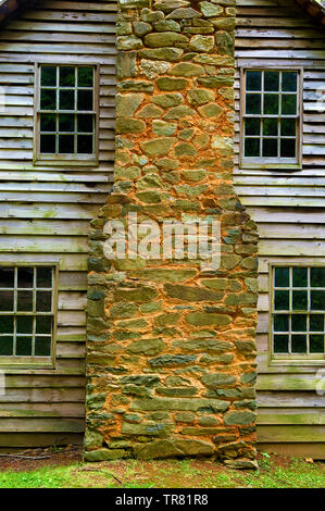 Historische Hütte auf den Siedler Templeton Homestead in Cades Cove Tal in Tennessee Great Smoky Mountains. Stockfoto