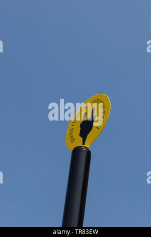 Punto ricarica, point Zeichen in Italien Stockfoto