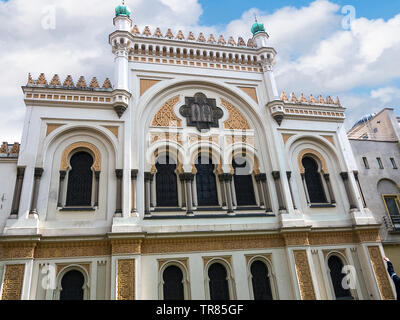 Die Spanische Synagoge ist die neueste Synagoge im maurischen Stil in Prag in der Tschechischen Republik Stockfoto