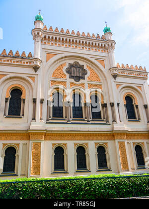 Die Spanische Synagoge ist die neueste Synagoge im maurischen Stil in Prag in der Tschechischen Republik Stockfoto