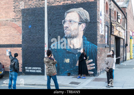 Große, riesig, Wandbild, Straße, Kunst, von, Liverpool, Fußball, LFC, Manager, Deutsche, Jürgen Klopp, auf, an der Wand, auf, Seite, der, Jamaica Street, Baltische Dreieck, Liverpool, England Stockfoto