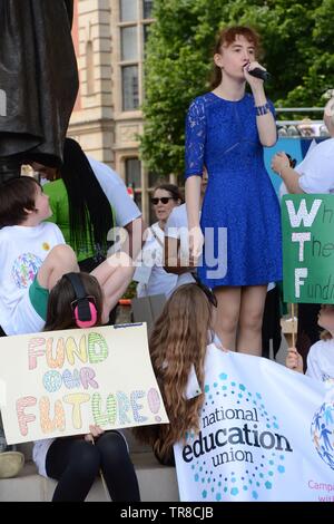 Senden nationale Krise hielt eine Kundgebung vor dem Parlament Sq, nachdem er in einer Petition zu 10 Downing am Donnerstag, den 30. Mai 2019. Stockfoto