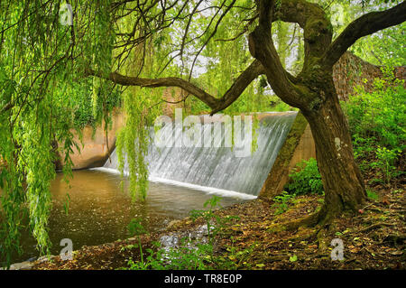 UK, Devon, Sidmouth, die byes, Fluss Sid Wehr Stockfoto