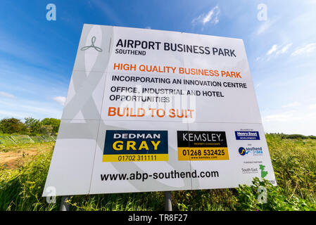 Werbetafel am London Southend Airport, Airport Business Park Entwicklung in Southend On Sea, Essex, Großbritannien. Eigenschaft Entwicklung kommerzielle Stockfoto