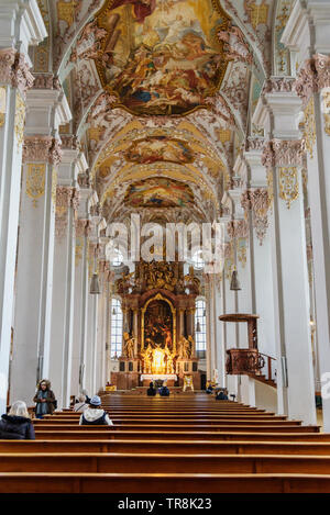 München, Deutschland - 01. November 2018: Einrichtung von Heilig Geist Kirche oder Kirche des Heiligen Geistes in München Stockfoto