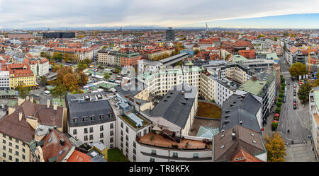 Antenne Stadtbild von München historische Zentrum mit Viktualienmarkt auf Platz. München. Deutschland Stockfoto