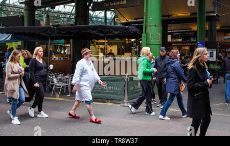 Views um Borough Market in London UK Foto aufgenommen von Simon Dack Stockfoto