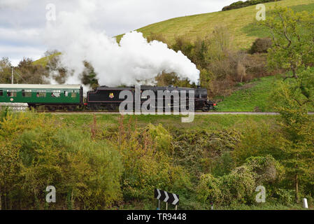 Erhaltene LMS Schwarz 5.Nr. 44871, Corfe Castle, Dorset. Diese Lokomotive arbeitete auf der Swanage Railway Heritage Line für eine Weile im Herbst 2018. Stockfoto