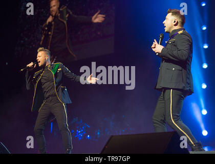 Glasgow, UK. 28. Mai 2019. Weltruf junge Band, Westlife, im Konzert an der Hydro-Arena in Glasgow während der zwanzig Tour". Bild: (links-rechts) Nicky Byrne; Markus Feehily. Stockfoto