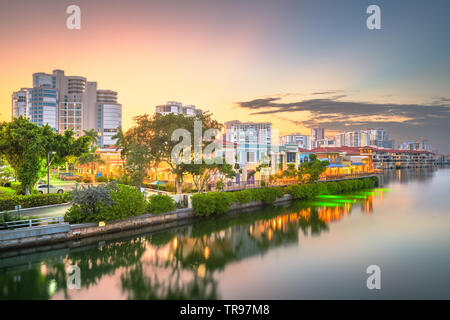 Naples, Florida, USA Downtown Skyline in der Dämmerung. Stockfoto