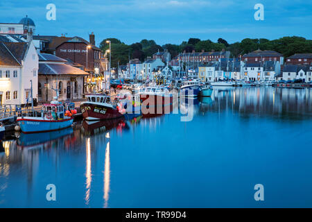 WEYMOUTH, Großbritannien - 20.Mai 2019: Der alte Hafen ist ein malerischer Hafen an der Küstenort Weymouth in Dorset, Südengland. Stockfoto