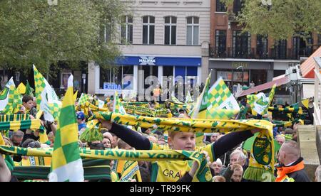 Norwich City Förderung Parade 6. Mai 2019 Norwich City Center - Tausende von Fans in der County Hall Stockfoto