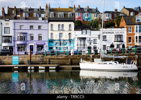 WEYMOUTH, Großbritannien - Mai 24th, 2019: der alte Hafen ist eine malerische Gegend an der Küstenort Weymouth in Dorset, Südengland. Stockfoto