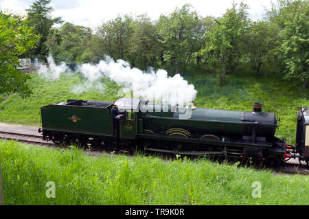 GWR Halle Klasse Nr.7903 "Foremarke Hall' auf der Gloucestershire Warwickshire Railway, Gloucestershire, VEREINIGTES KÖNIGREICH Stockfoto